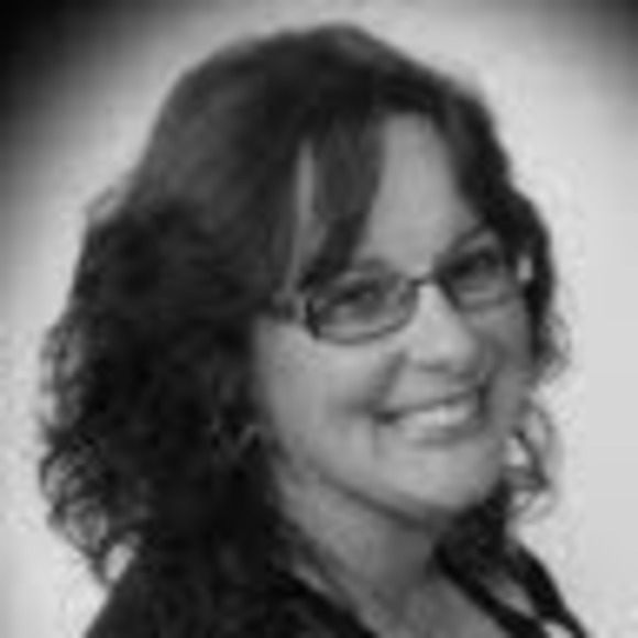 Meet your Posher, Andrea - Picture 1 of 1